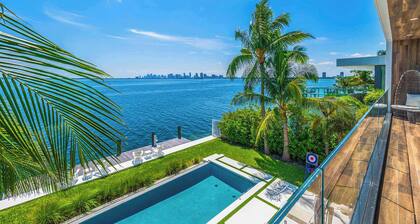 Luxury Bayfront Villa with Pool New Construction