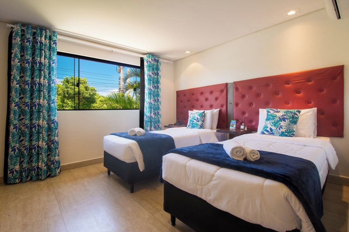 In-room safe, WiFi (free), bed sheets