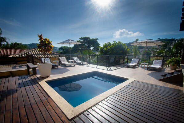 2 piscine all'aperto