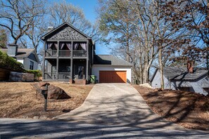 Exterior - Blaq House (Atlanta)