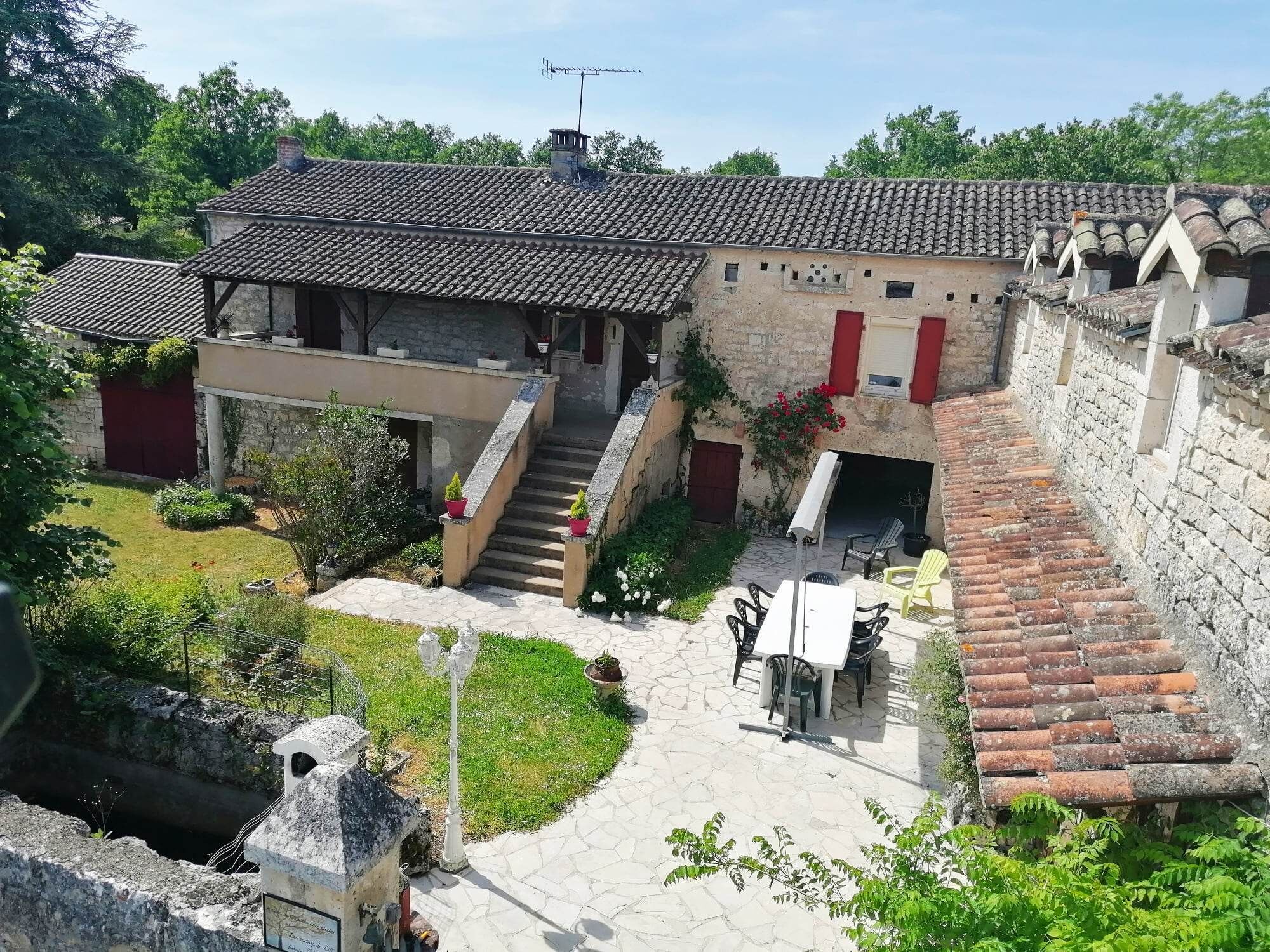 Propriété de Campagne Avec Piscine et Sauna au Coeur du Quercy