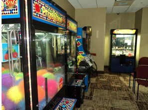 Games room - Great Deal! "Smoky Mountain Adventure"- 2 Br Condo (Sevierville)