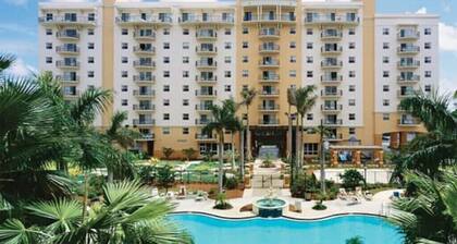 Tropical Vibes @ the Palm-Aire ~ Pompano Fl- 1 Br
