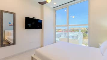 Aracari 17 | 2 bedrooms, premium bedding, in-room safe, individually decorated