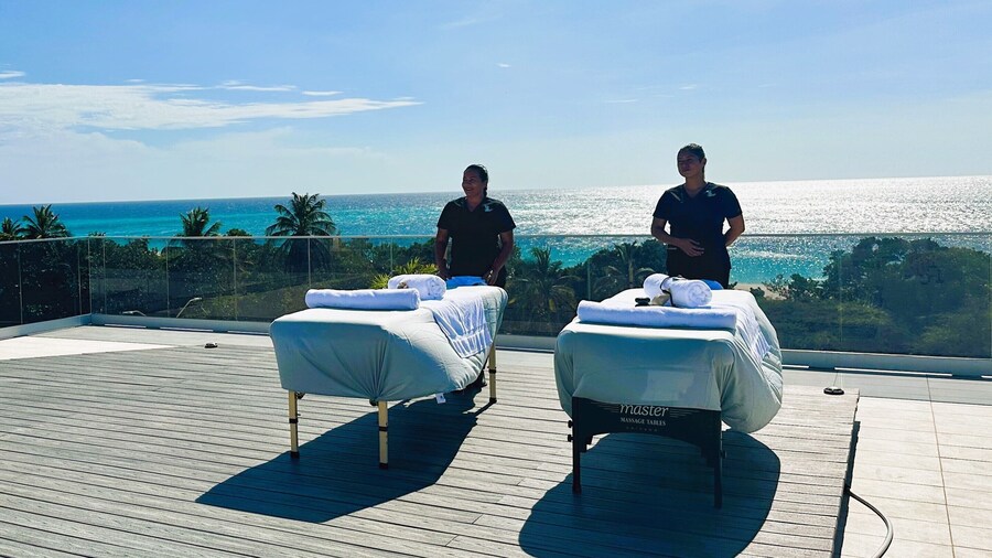 Bocobay Aracari Condo Hotel