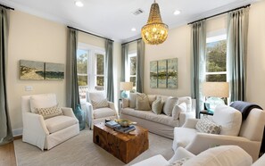 Smart TV, ping pong, books, music library - Large Home + Private Pool, Beach & Steps to Beach (Seacrest)