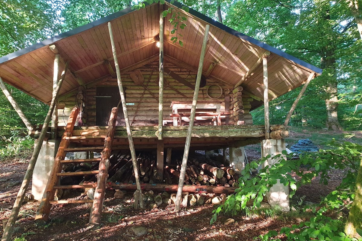 Romantic Double Room | Individually decorated, individually furnished, iron/ironing board