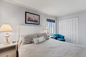 2 bedrooms, WiFi, bed sheets, wheelchair access - Seawatch Oceanview Unit 502 (Old Orchard Beach)