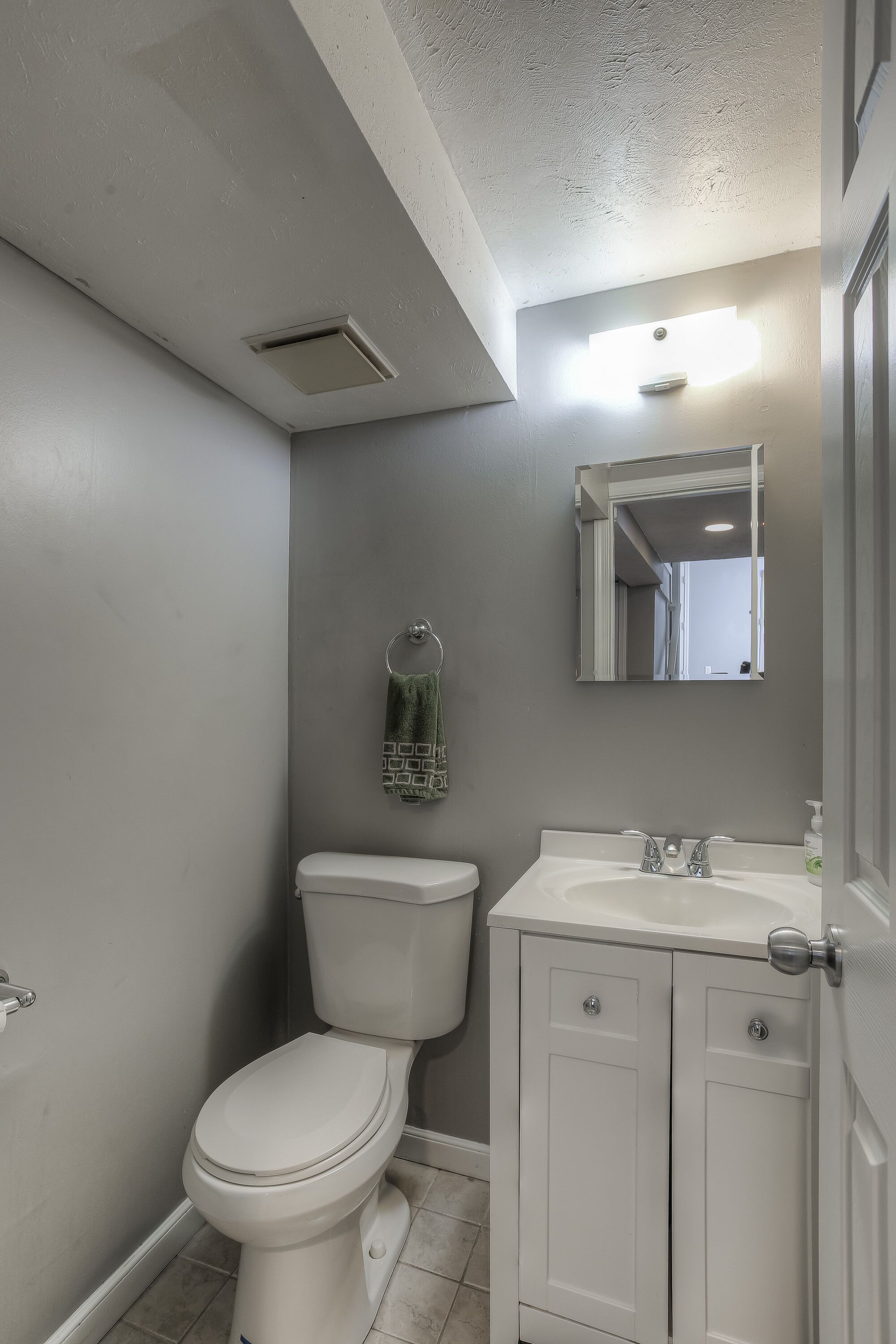 Quiet culdesac in the Millard area.