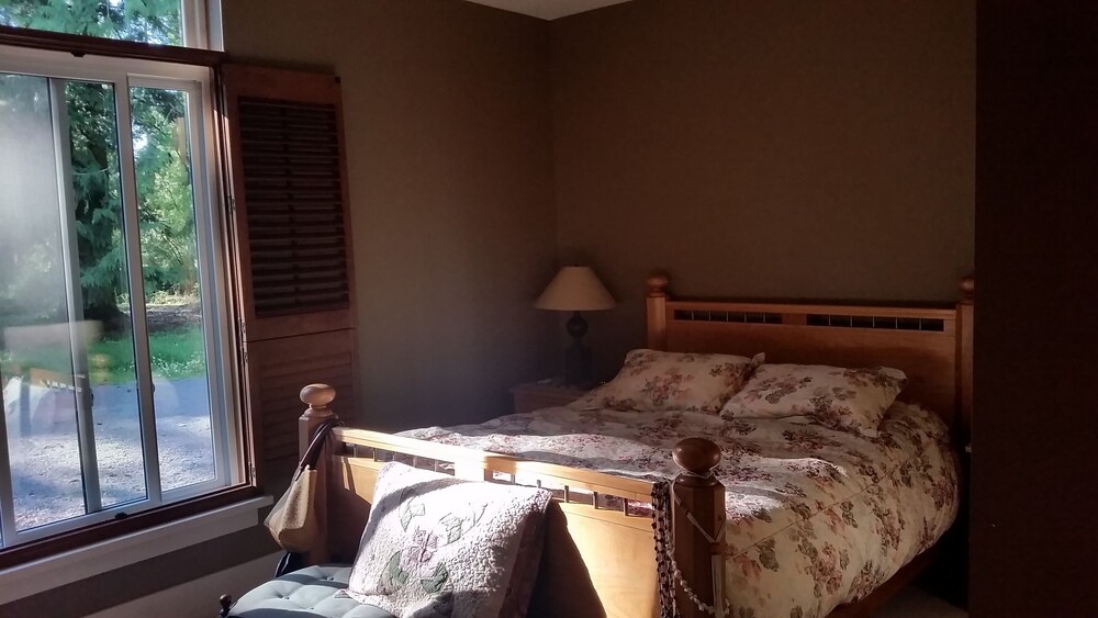 Amazing one bedroom open concept home Port Townsend Vrbo