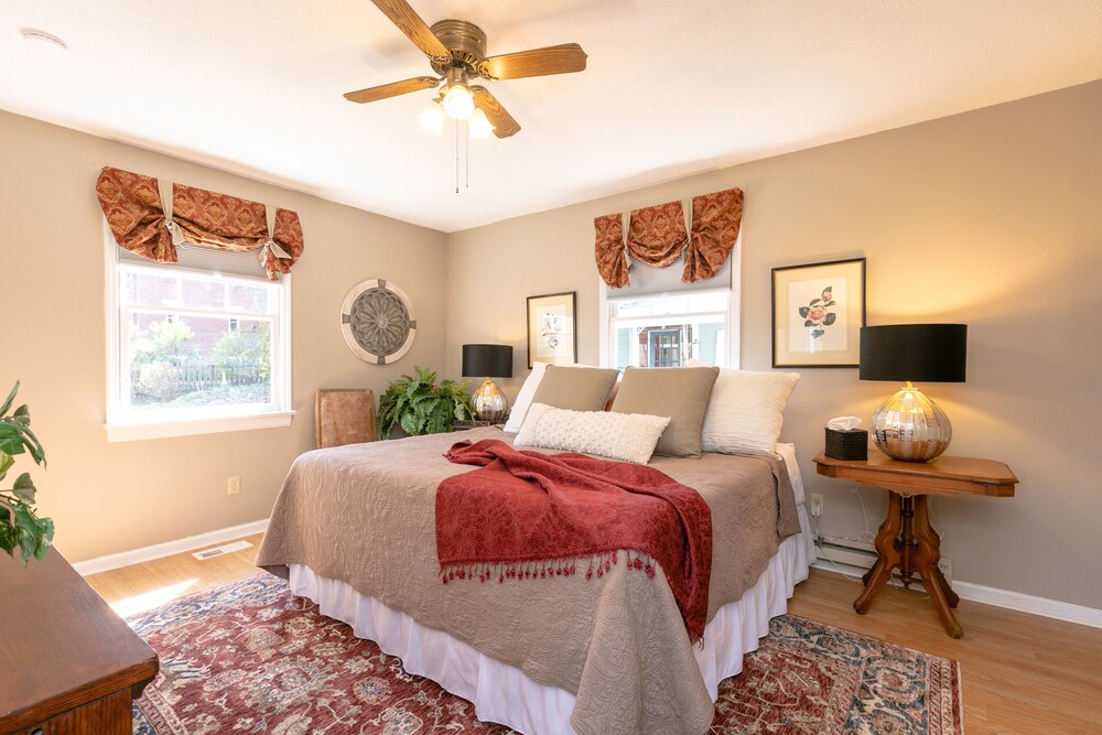 PetFriendly Mountain View Cottage Weaverville Vrbo