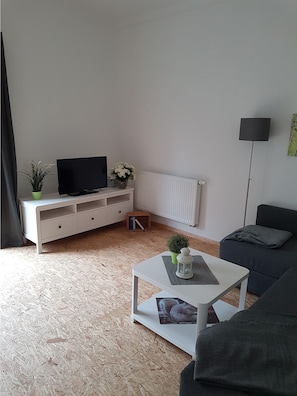 Fernseher, DVD-Player
