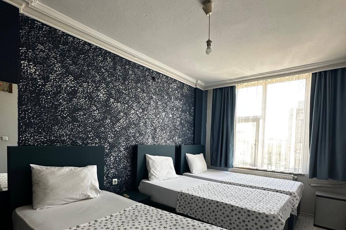 Premium bedding, WiFi (free), bed sheets