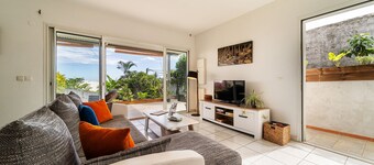 seasonal rental for 4 people max in large independent garden level