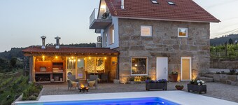 Vignes | Piscine à débordement & vue sur le fleuve