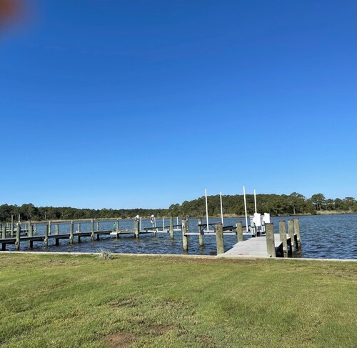Waterfront cabin with incredible sunsets on Maryland's Eastern Shore.