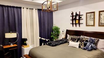 4 bedrooms, desk, iron/ironing board, free WiFi