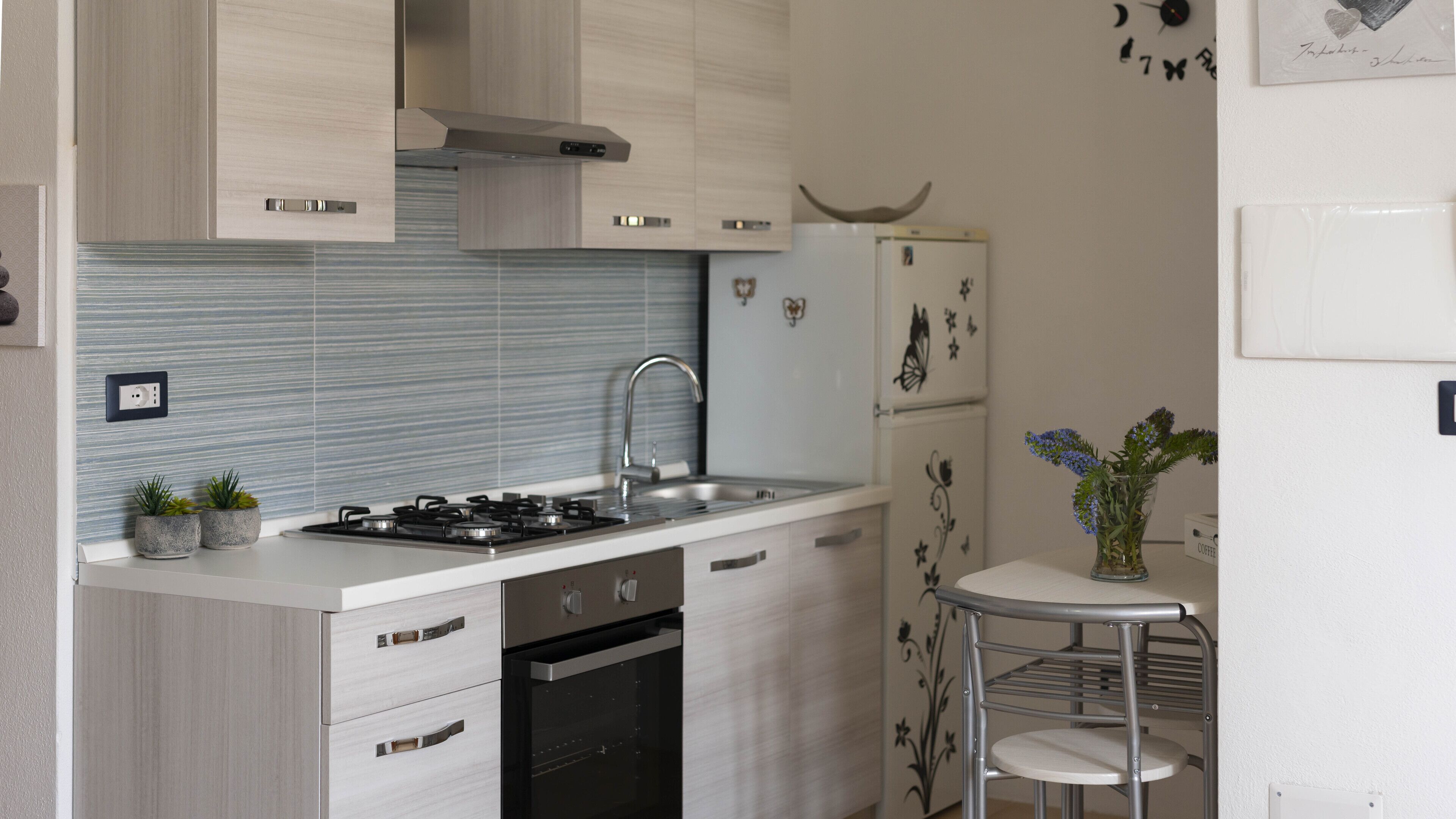 The Butterfly House - Two Bedroom Apartment, Sleeps 4