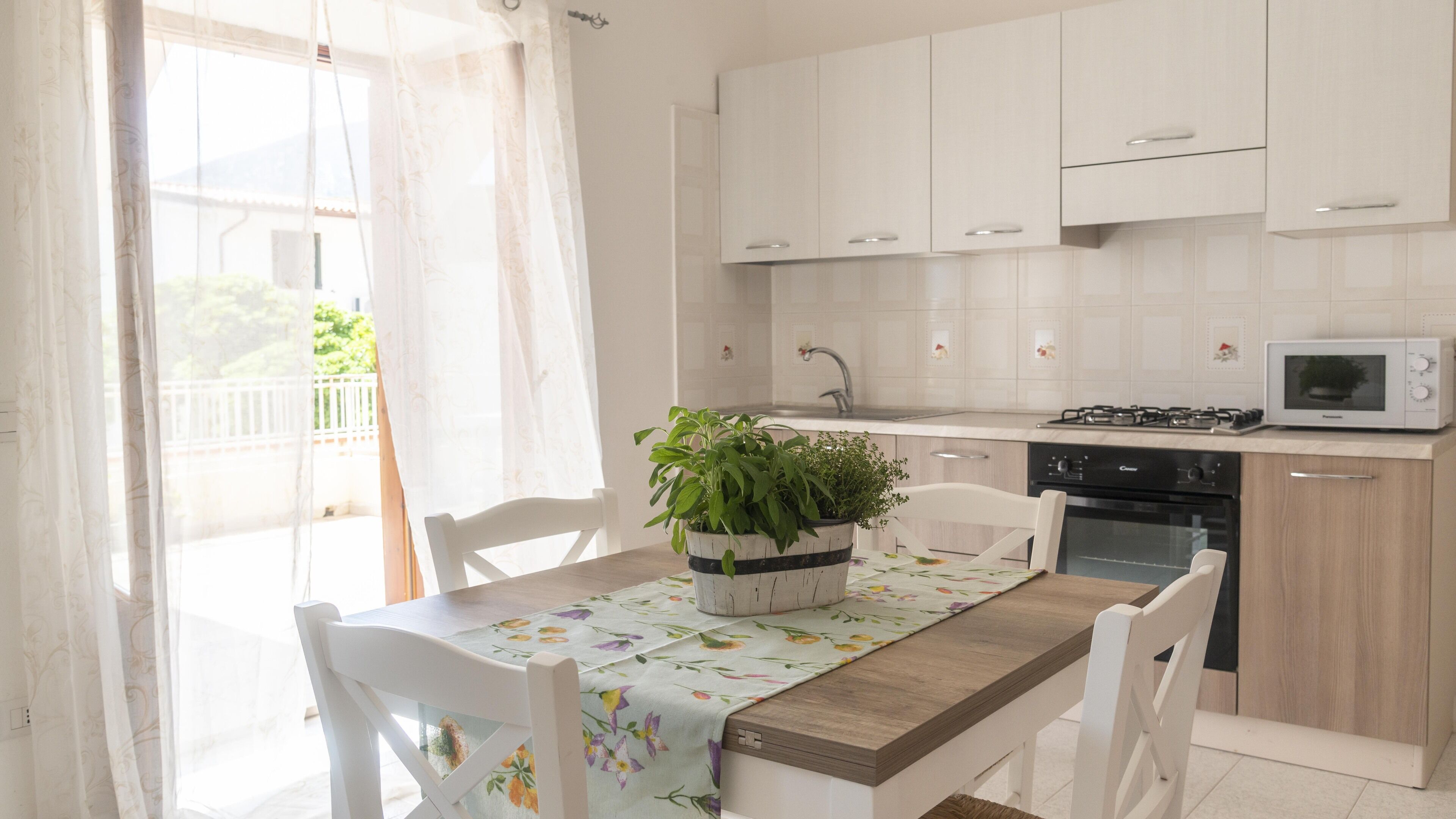 La terrazza sul porto