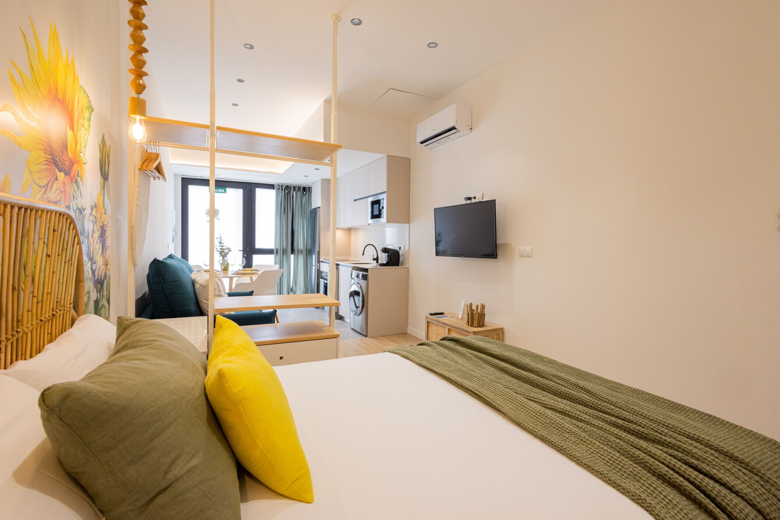 1 slaapkamer, een strijkplank/strijkijzer, gratis wifi, beddengoed