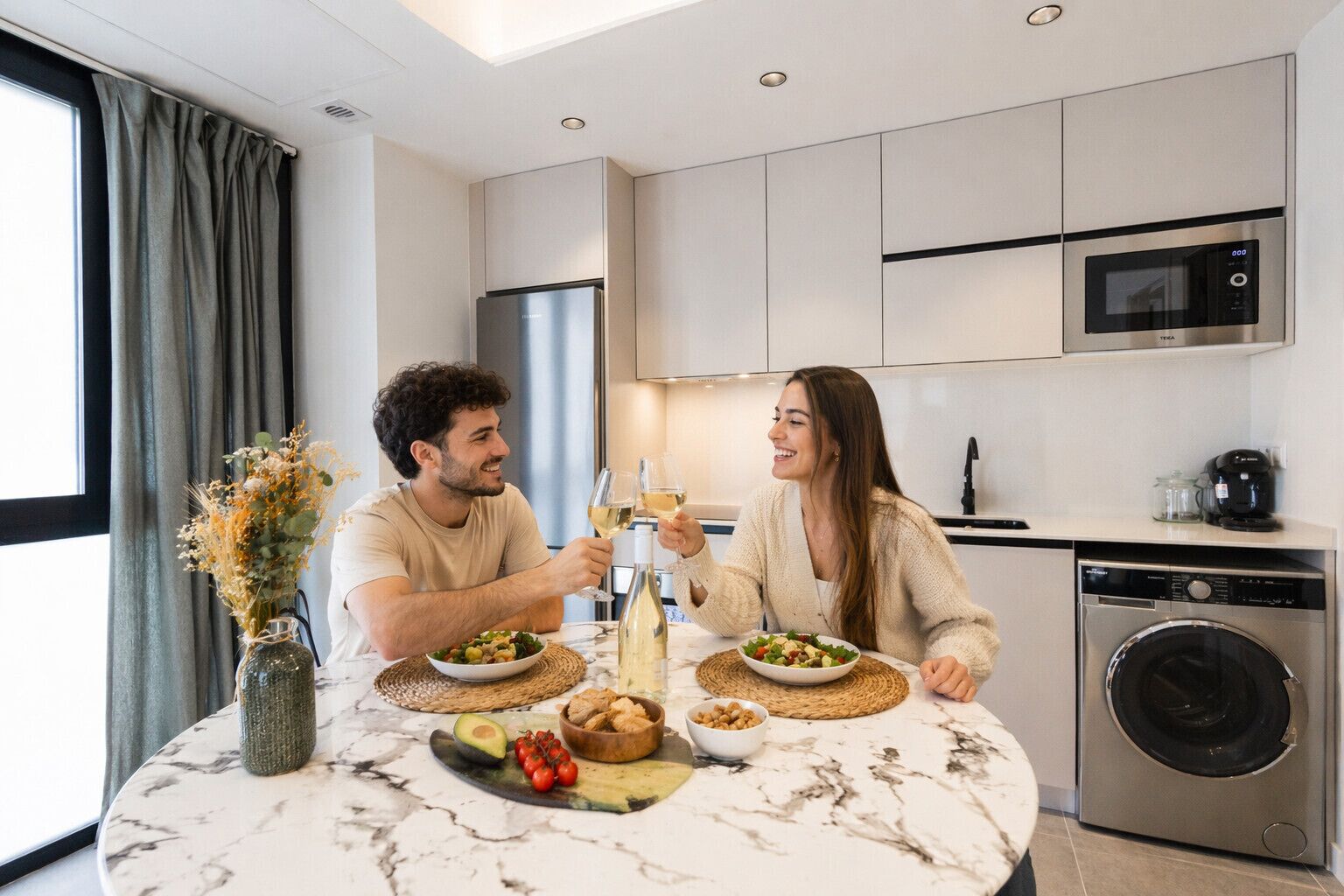 冰箱、微波炉、烤箱、洗碗机