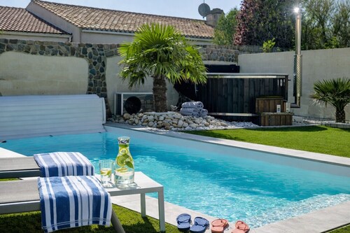 Villa with swimming pool & Nordic bath Les Sables d’Olonne