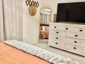 3 chambres, bureau, fer et planche à repasser, Wi-Fi gratuit