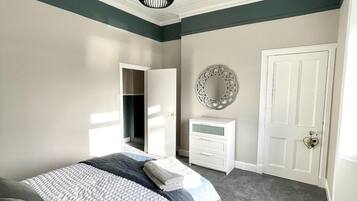 2 bedrooms, desk, travel crib, free WiFi
