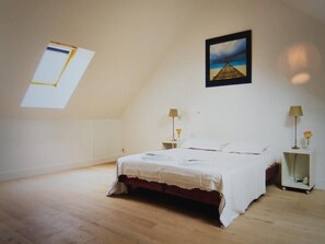 4 Schlafzimmer, Bügeleisen/Bügelbrett, kostenloses WLAN, Bettwäsche