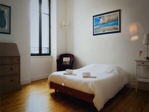 4 間睡房、熨斗/熨衫板、免費 Wi-Fi、床單