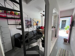Iron/ironing board, free WiFi, bed sheets - LIVE RIO HOSTEL (Rio de Janeiro)