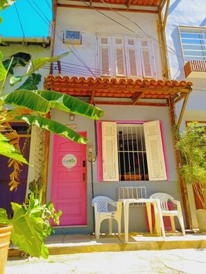 Iron/ironing board, free WiFi, bed sheets - LIVE RIO HOSTEL (Rio de Janeiro)