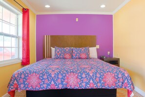 Room, 1 King Bed, Non Smoking | Desk, iron/ironing board, free WiFi, bed sheets - Economy Inn By OYO Lockport near Houma (Lockport)
