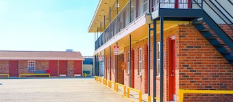 Economy Inn By OYO Lockport near Houma