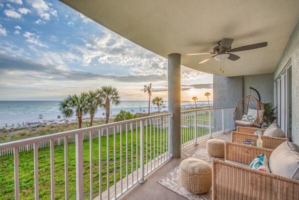 Terrace/patio - Long Beach Resort! Huge balcony and King Bed! (Panama City Beach)