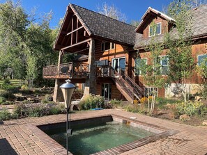 Exterior - Windance Cabin, Private Beach on 750 Acres For You (Garfield County)