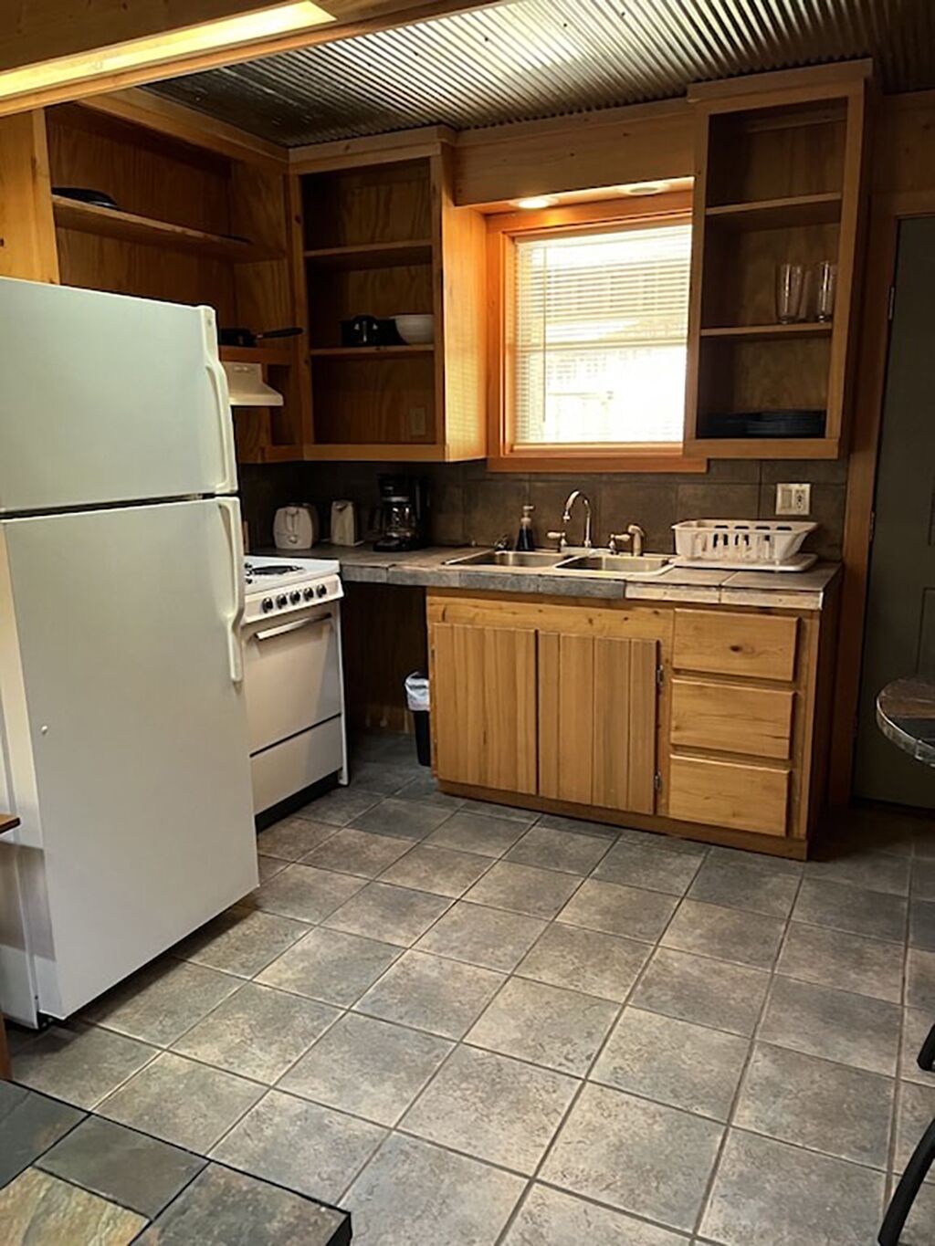 Cypress harbor cabin getaway 3