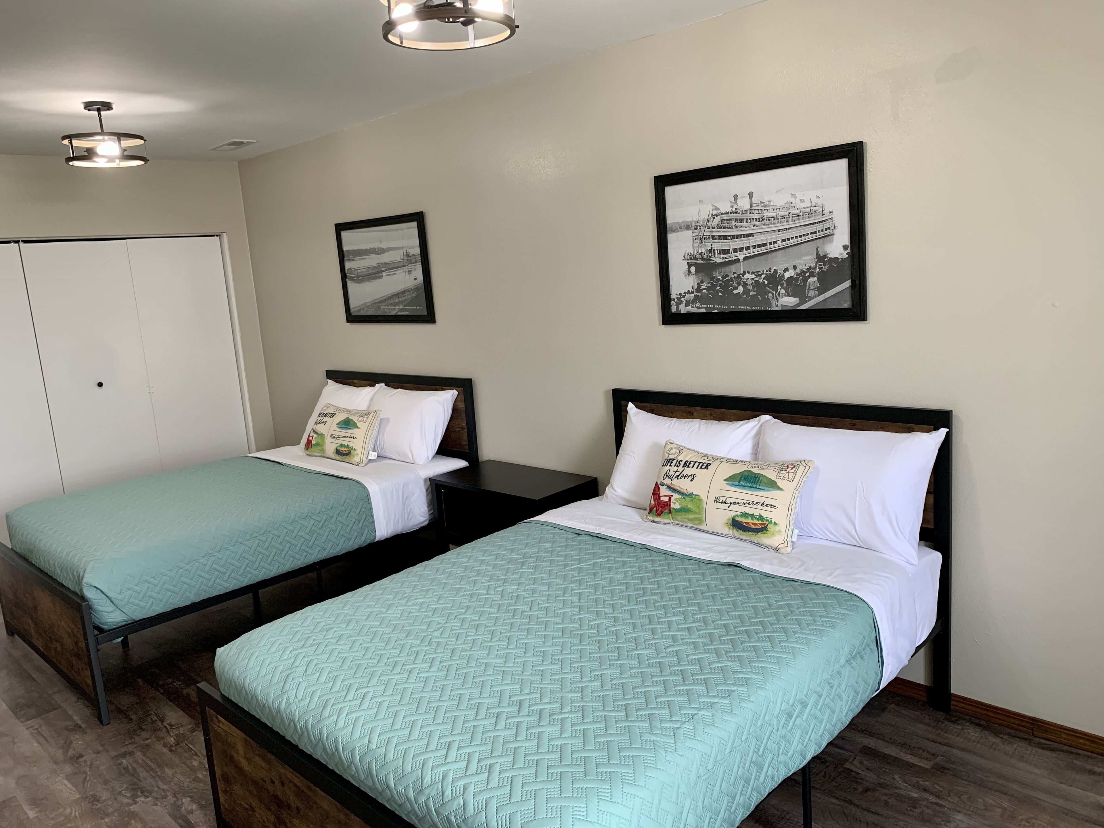 River Rock Inn-Villa #1 - Hot Tub - Beach - River View