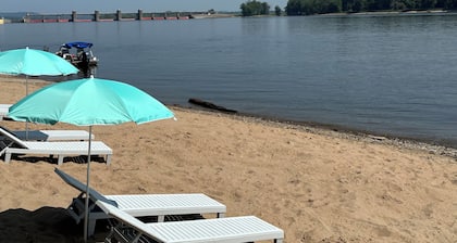 Riverview Villa - Hot Tub - Beach - River Views