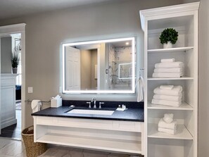 Ducha, cabezal de ducha tipo lluvia, secador de pelo, batas