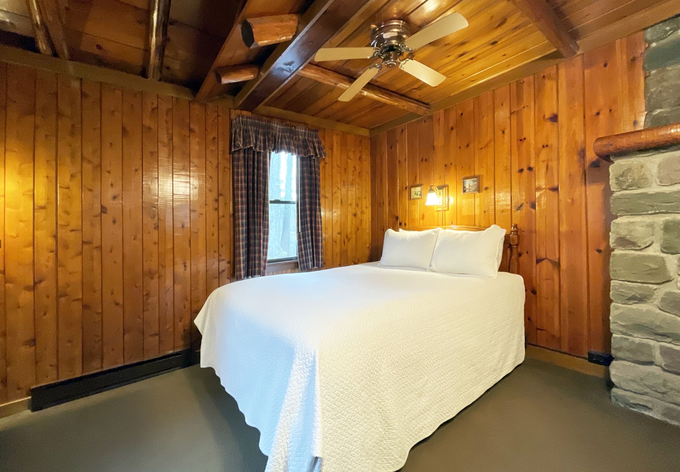 3 多间卧室、熨斗/熨衣板、WiFi、床单