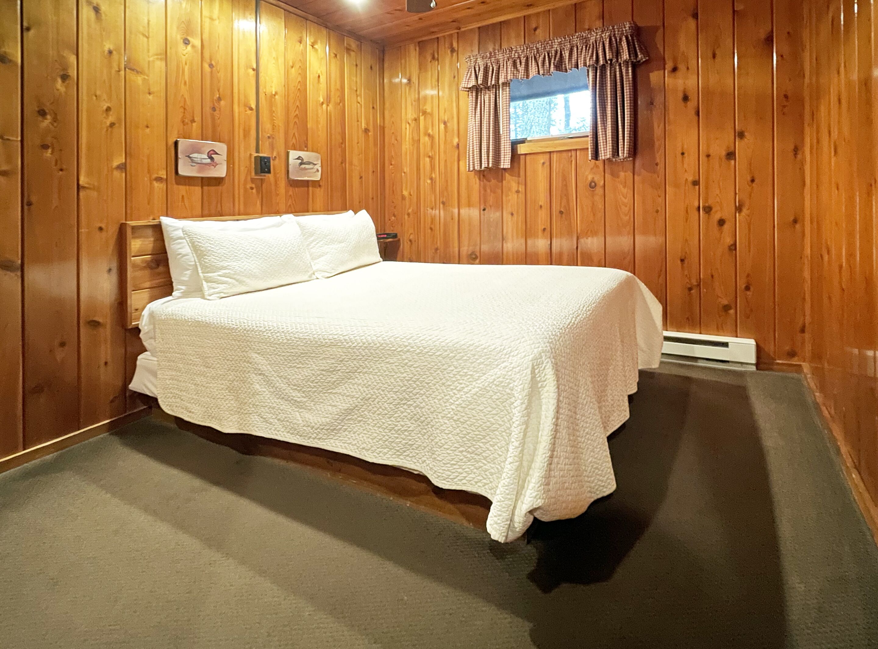 Lake Front Cabin in the Poconos on Private Resort