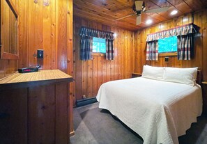 3 Schlafzimmer, Bügeleisen/Bügelbrett, WLAN, Bettw äsche