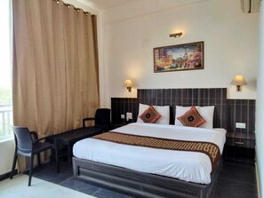 1 Schlafzimmer, individuell eingerichtet, Schreibtisch, kostenloses WLAN