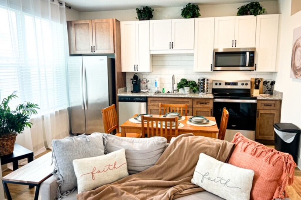 Centrally Located 1 Bedroom Retreat in the Heart of Five Points and Riverside