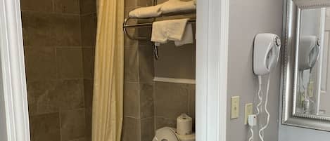 Basic Double Room, 2 Double Beds, Non Smoking | Bathroom