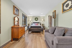 2 dormitorios, tabla de planchar con plancha, wifi gratis y ropa de cama