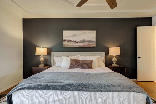 Cozy 4BR (2 Kings) Retreat Near Oklahoma Christian