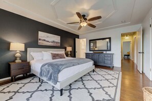 4 bedrooms, iron/ironing board, travel cot, WiFi