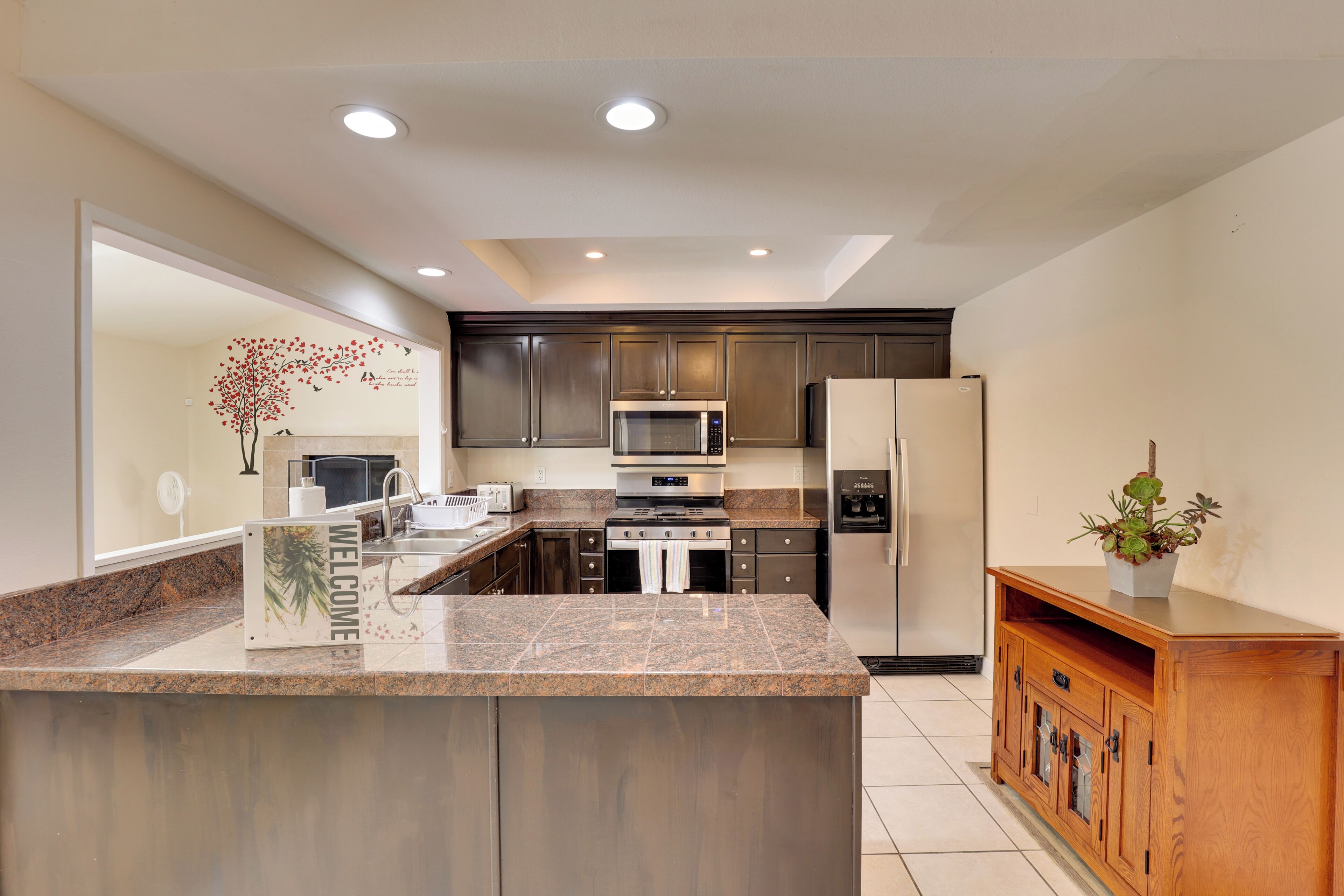 Sunny Vista Vacation Rental Home: 12 Mi to Beach!